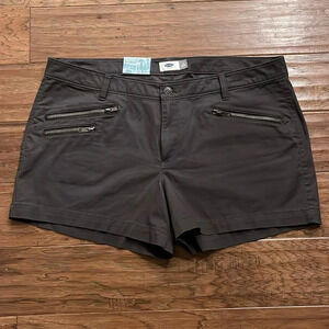 Old Navy Women’s Regular Standard Gray Shorts Size 16